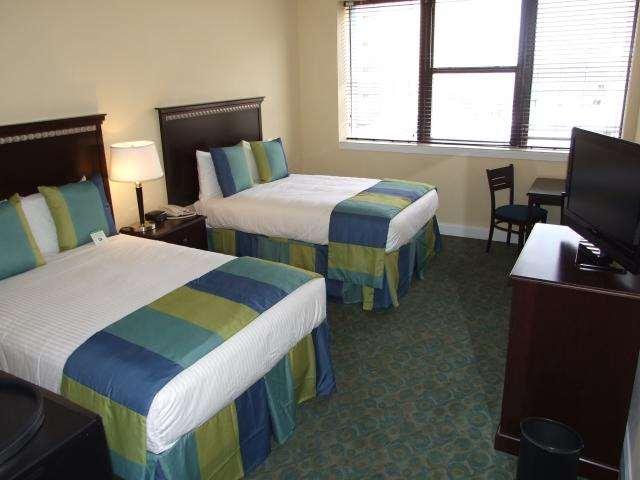 19 Atlantic Hotel Virginia Beach Rum bild